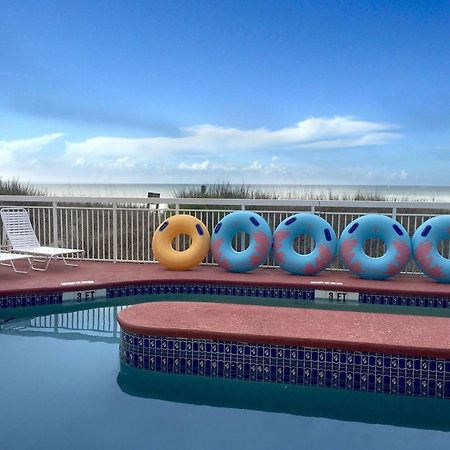 Castaway Beach Inn & Swim Up Bar Север Миртл Бич Экстерьер фото